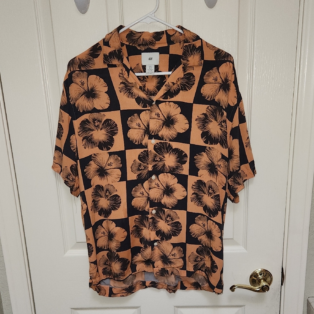 Men's H&M Floral Casual Button Down Shirt